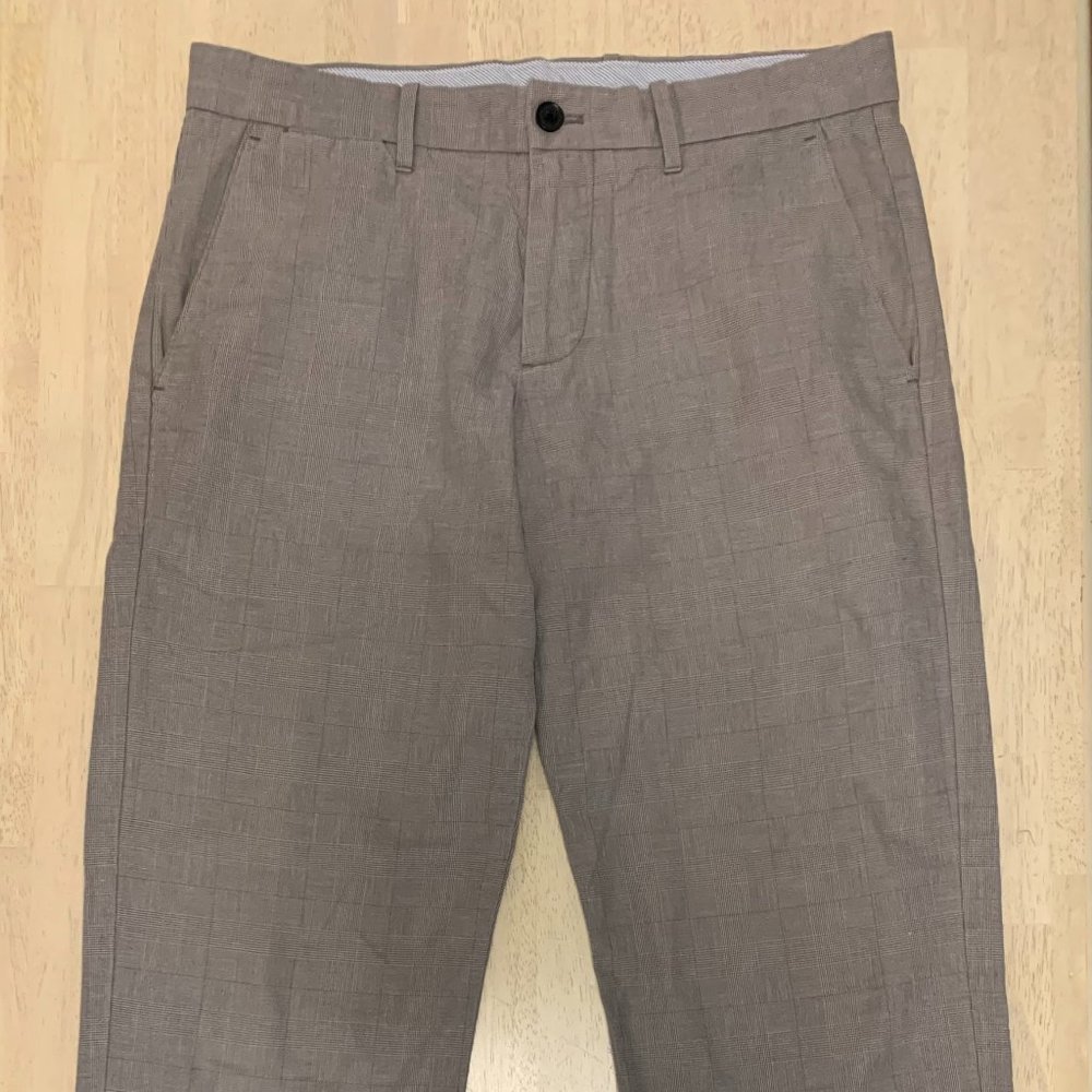 Gap Straight Fit Khaki 100% Cotton - 31x30